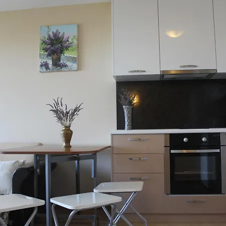 Atia Apartment Chernomorets