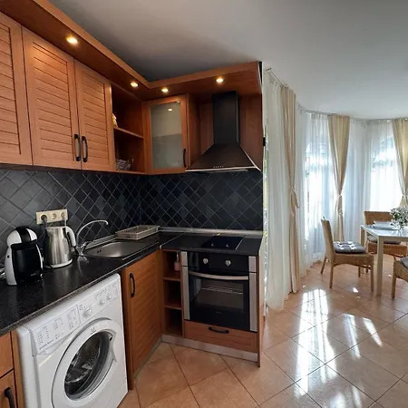 Atia 체르노모레츠