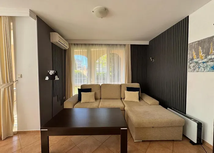 Апартамент Atia *