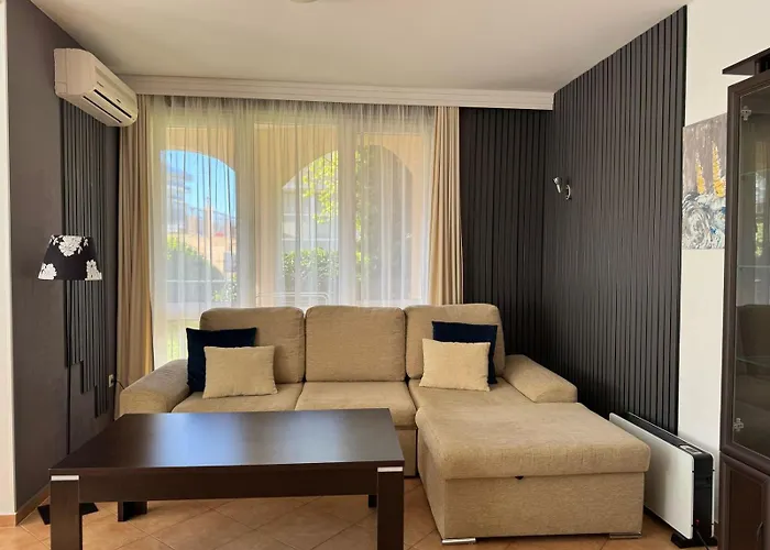 Апартамент Atia