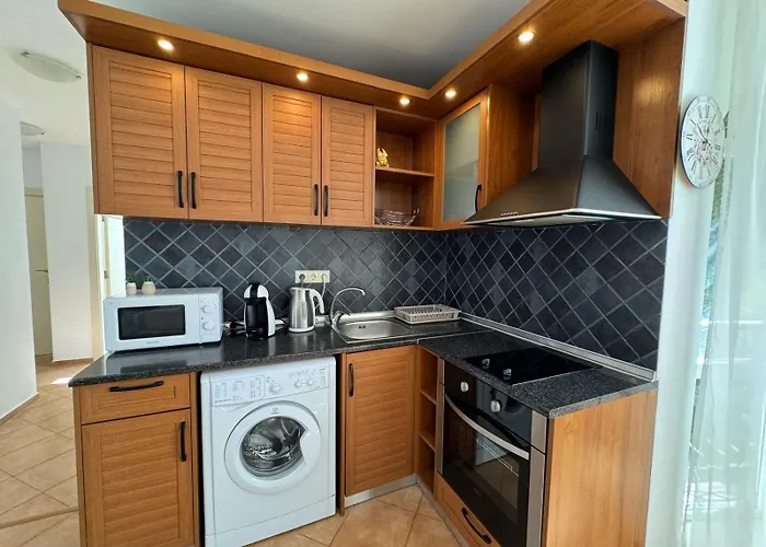 Апартамент Atia