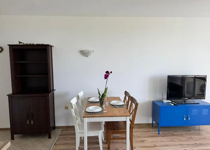 Апартамент Atia Черноморец